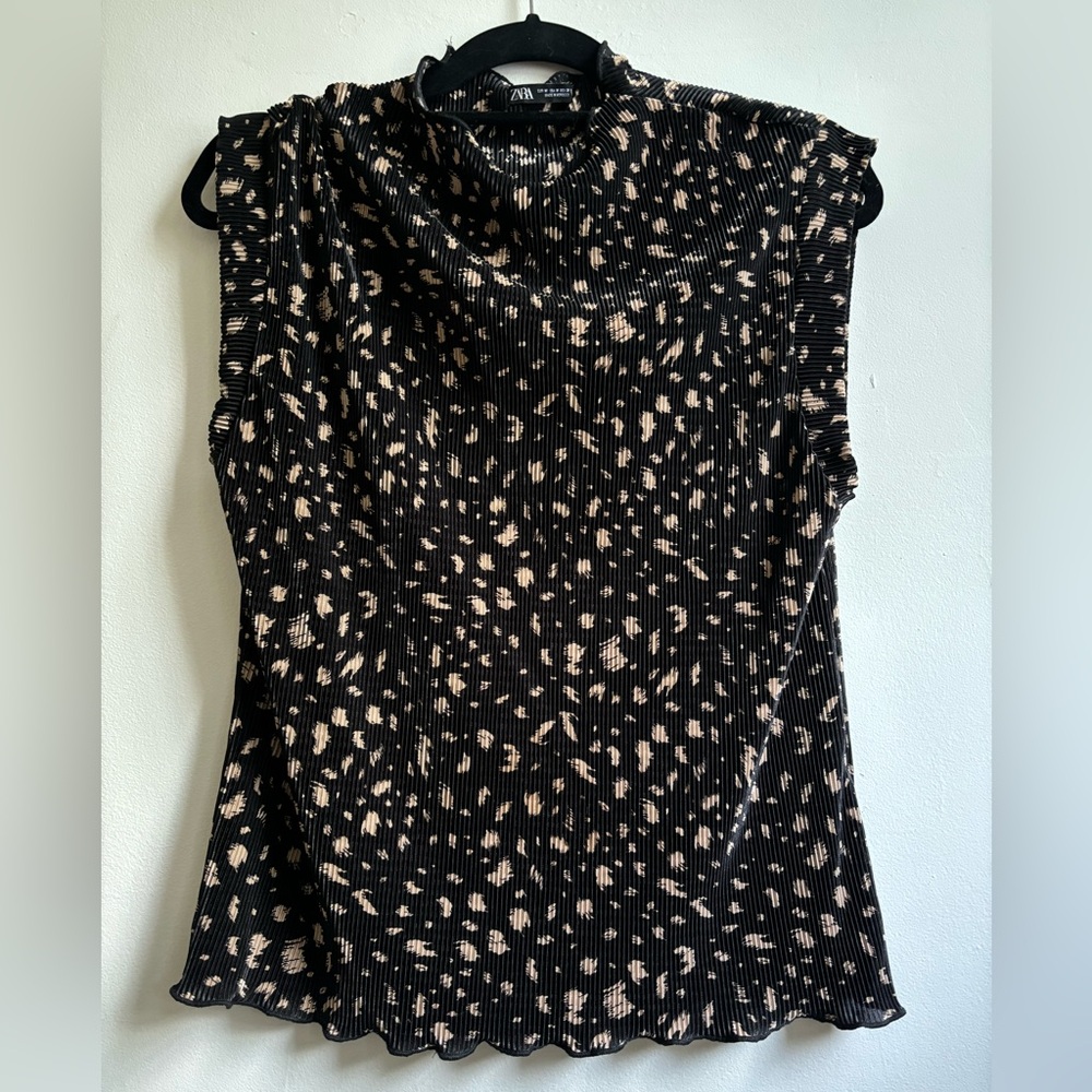 NWOT Zara animal print top M